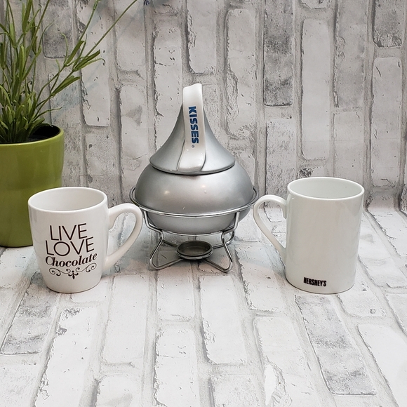 Kisses Ceramic Fondue Pot w/Hershey's Mugs - Picture 2 of 14